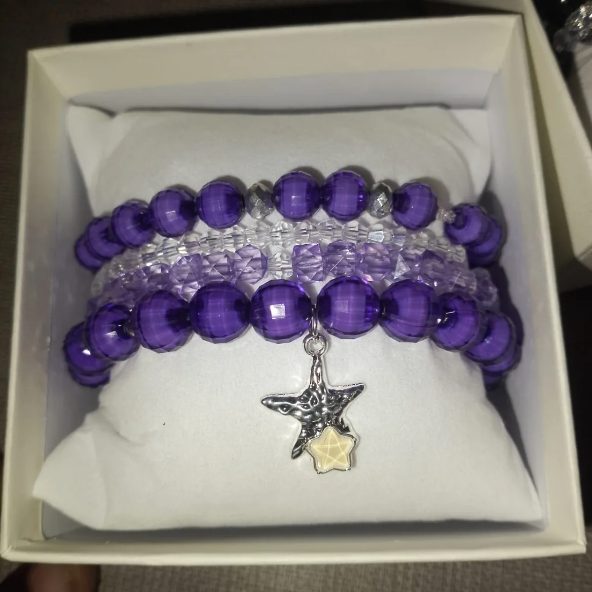 Bracelets 