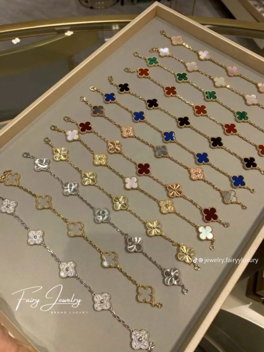 Fètiche Van Cleef disponible ✨ 